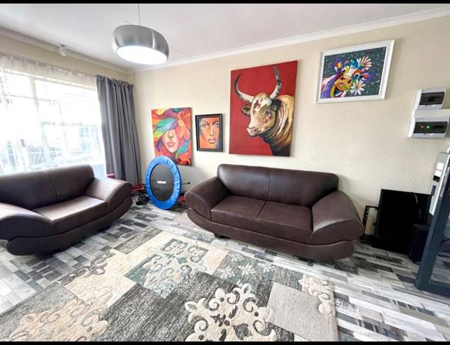 3 BEDROOM TOWNHOUSE FOR SALE IN RANT EN DAL